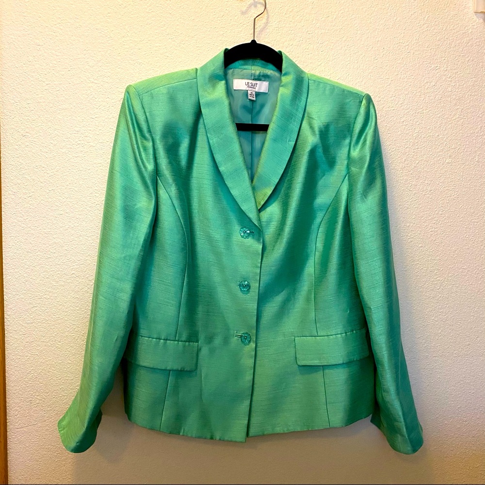 LE SUIT - Green Skirt Suit